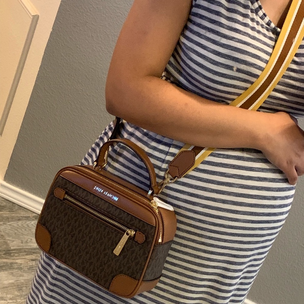 🎉New MK vanilla 2019 collection - Picture 5 of 8